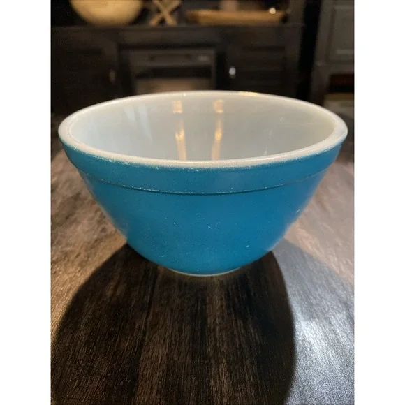 Vintage PYREX Blue Trade Mark 401-1 1/2 Pint Mixing Bowl Made in USA Primary - Picture 3 of 7